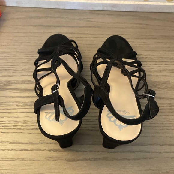 💜Fergalicous Black Suede Platform High Heels Strap Sandals size 10 Nwot - Picture 6 of 12